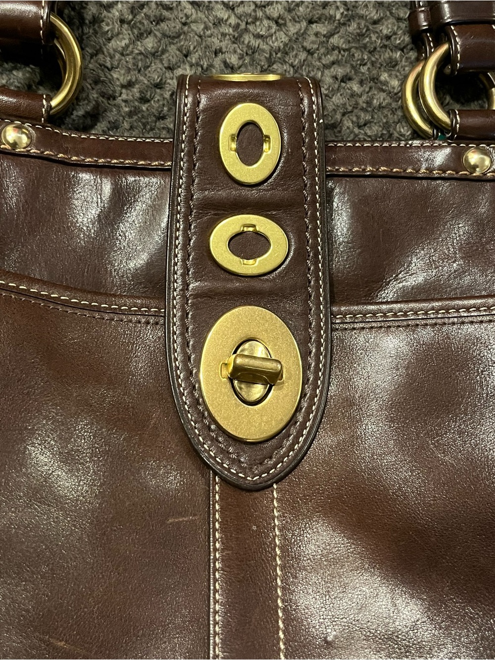 Vintage Coach Lilly Legacy 13757 Turn LockbBrown Leather Shoulder Bag - Picture 2 of 10